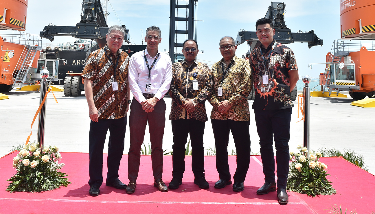 East Java Multipurpose Terminal opens for busines