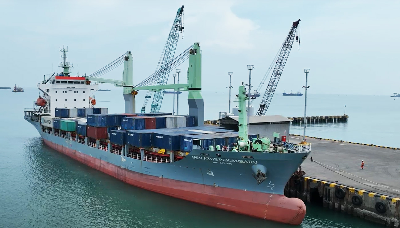 ship on a berth